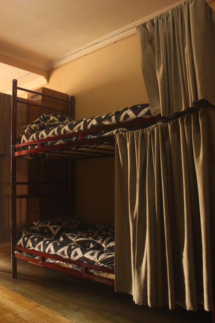 Everyday Cat Hostel บาทูมิ ภายนอก รูปภาพ