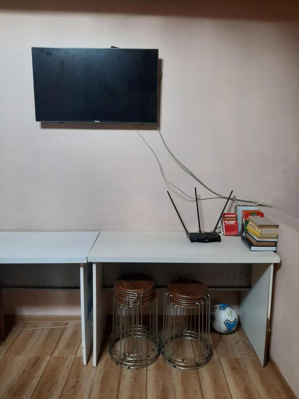 Everyday Cat Hostel บาทูมิ ภายนอก รูปภาพ