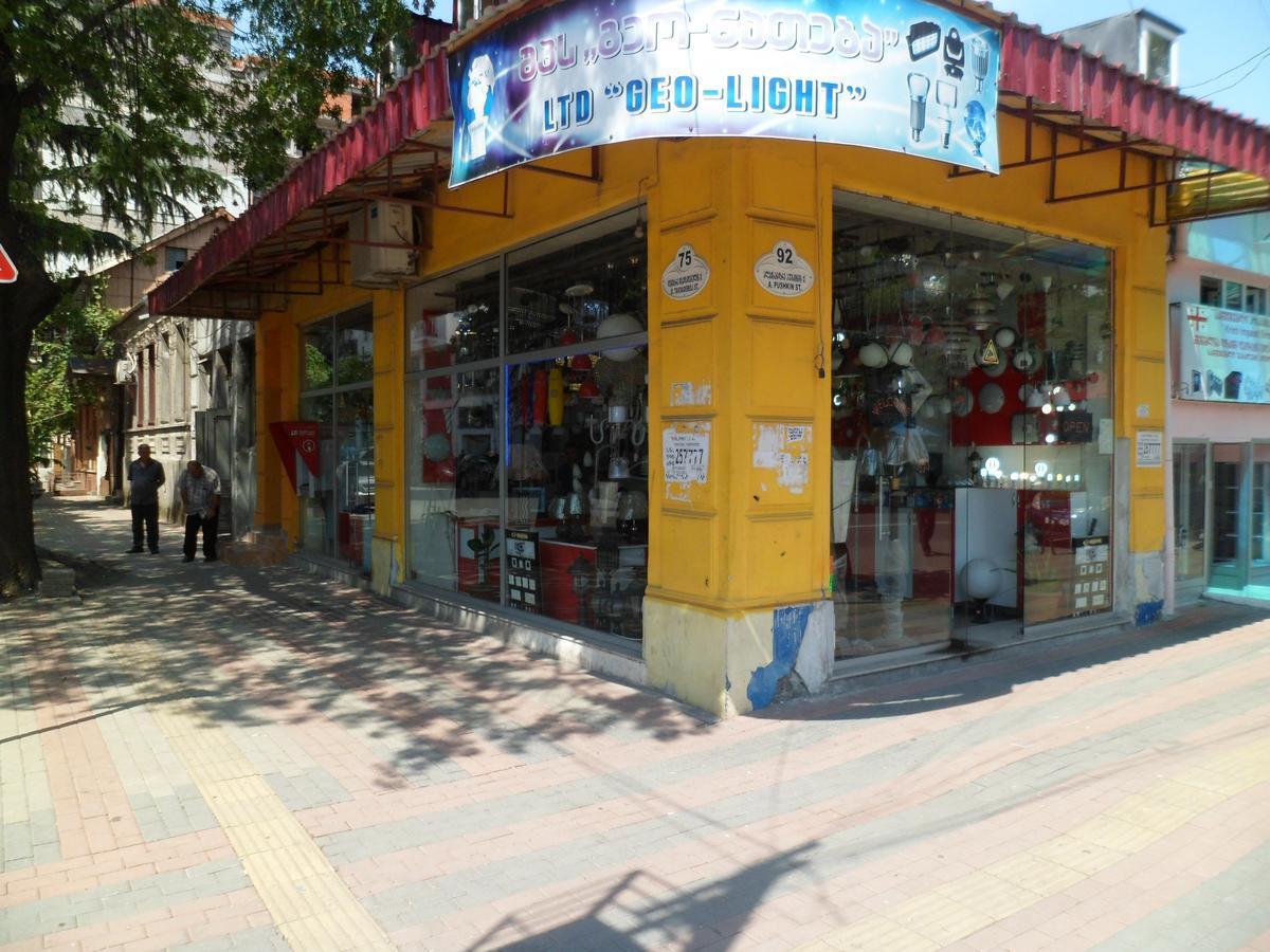Everyday Cat Hostel บาทูมิ ภายนอก รูปภาพ