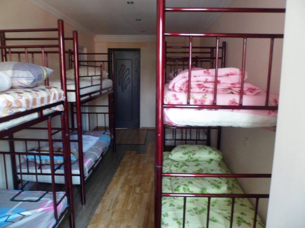 Everyday Cat Hostel บาทูมิ ภายนอก รูปภาพ