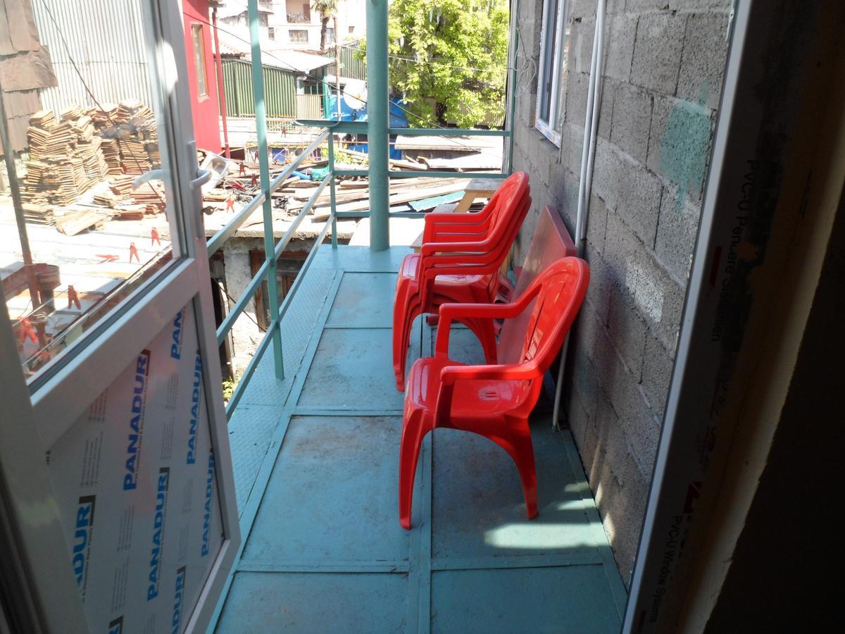 Everyday Cat Hostel บาทูมิ ภายนอก รูปภาพ