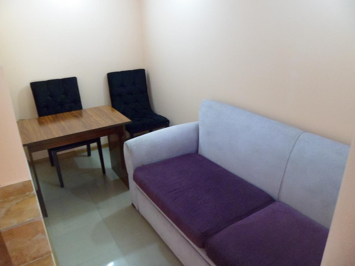 Everyday Cat Hostel บาทูมิ ภายนอก รูปภาพ