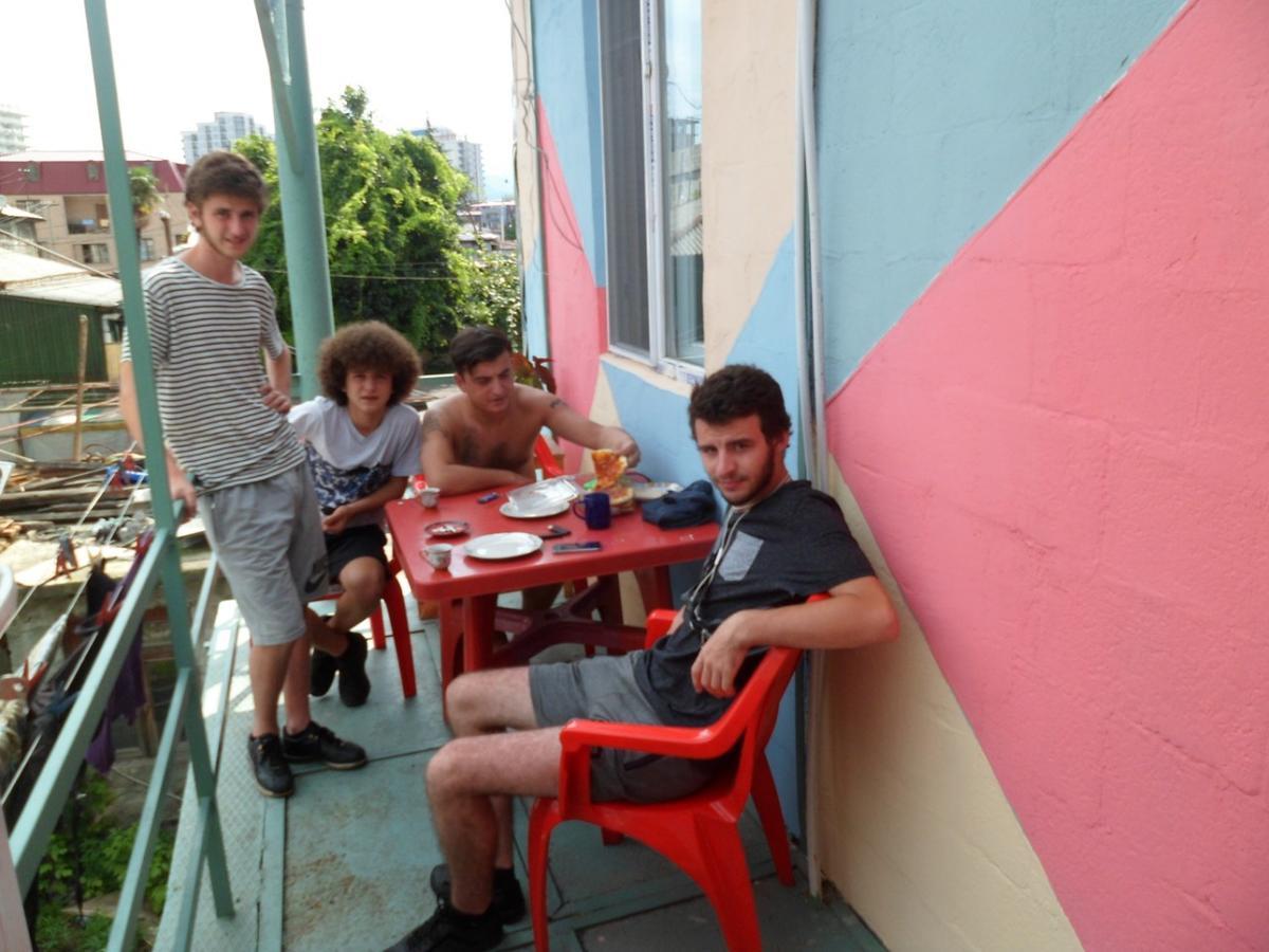Everyday Cat Hostel บาทูมิ ภายนอก รูปภาพ